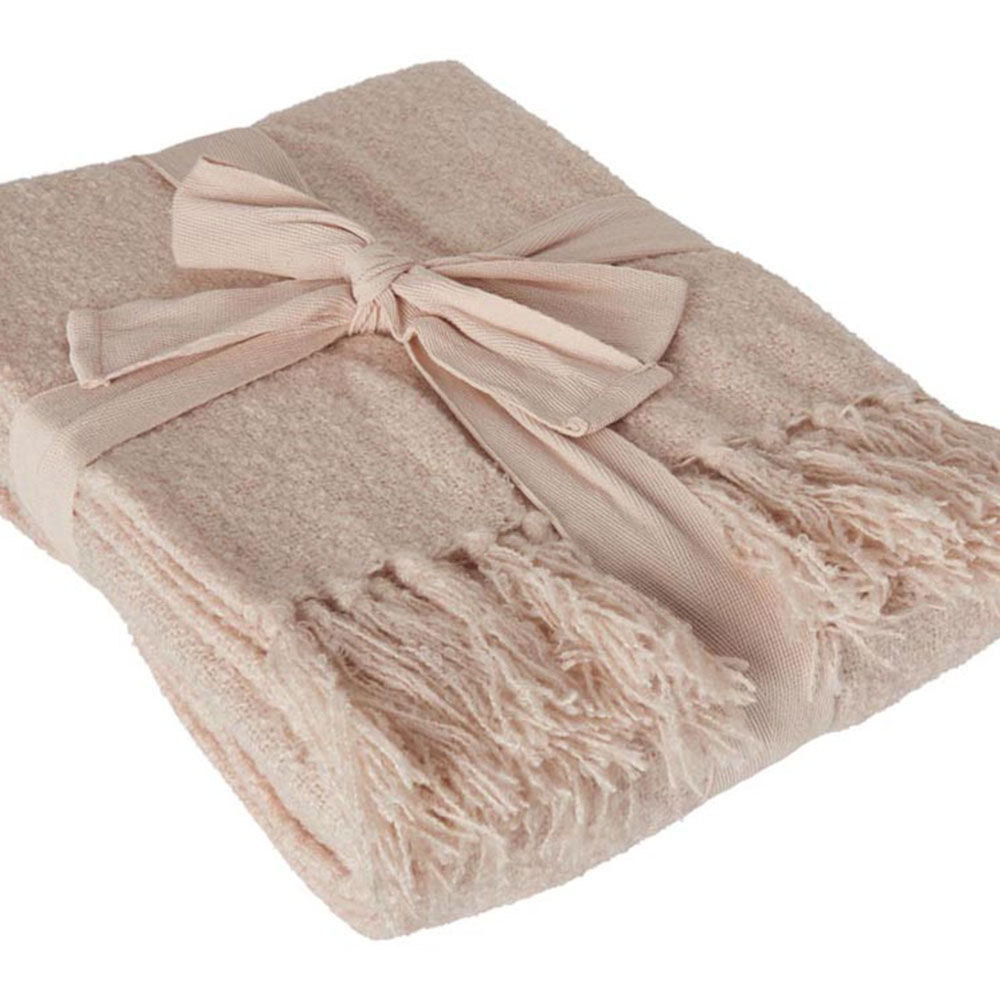 Wilko Soft Boucle Throw Blush 130 x 170 Wilko