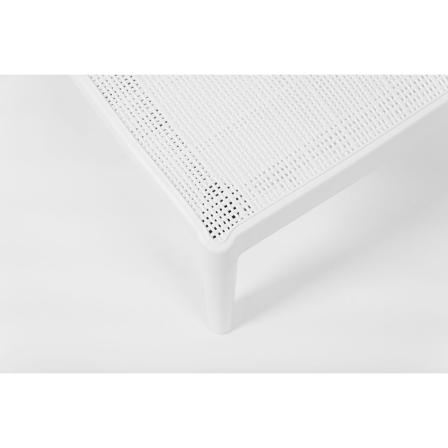 Sirolo White Sun Lounger Image 6
