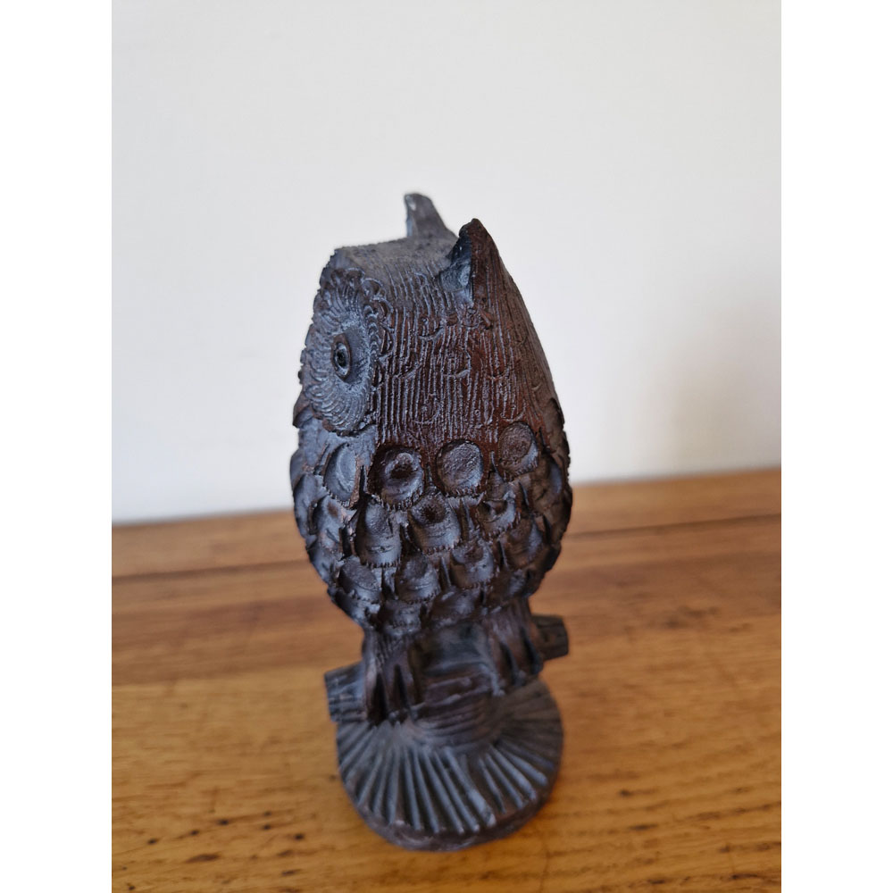 Inspirational Gifting Little Owl Polystone Resin Garden Ornament Large Image 4