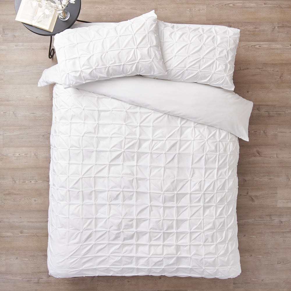 Wilko Square Pinch Pleat Duvet White Double Image 1