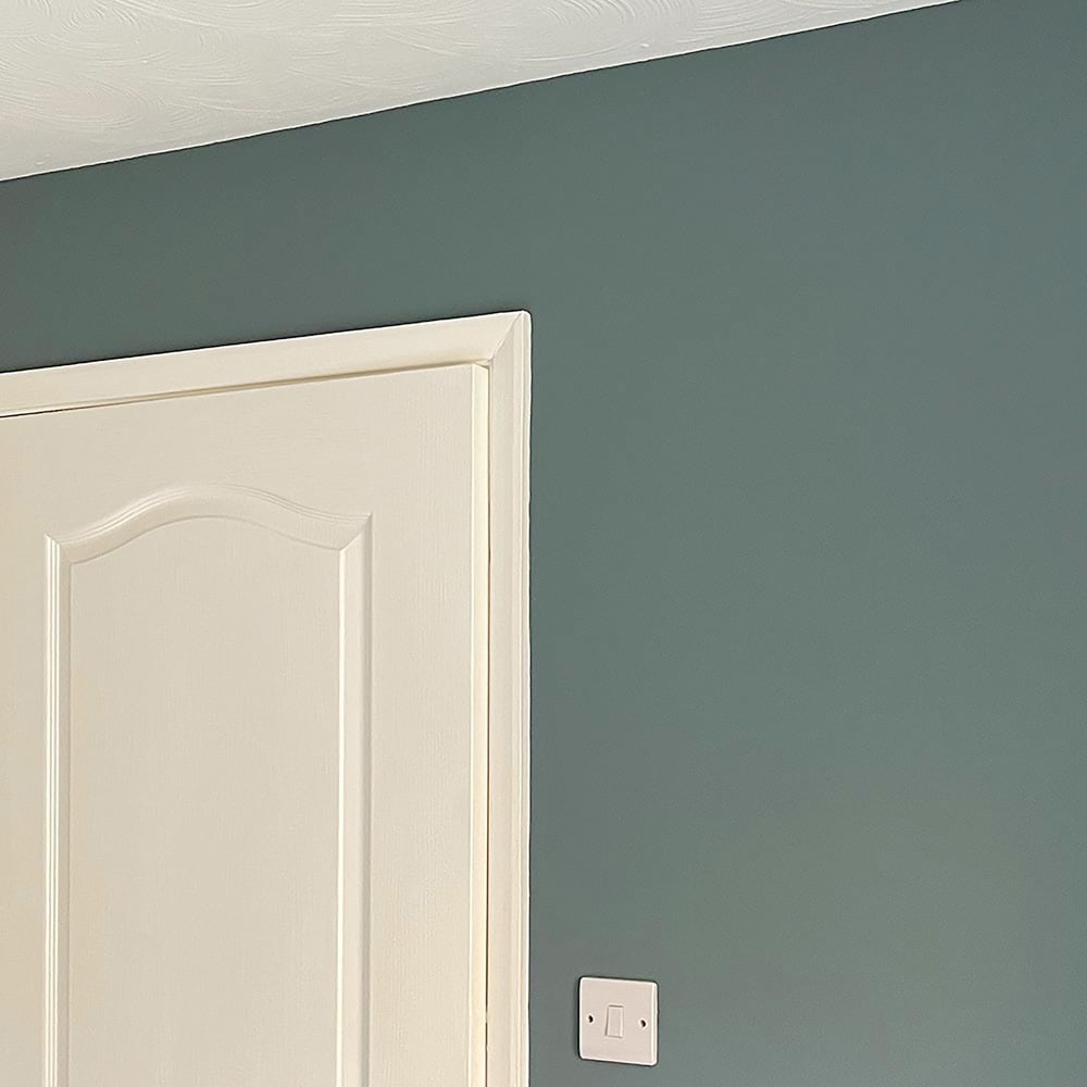 Thorndown Walls and Ceilings Axe Blue Matt Paint 750ml Image 6