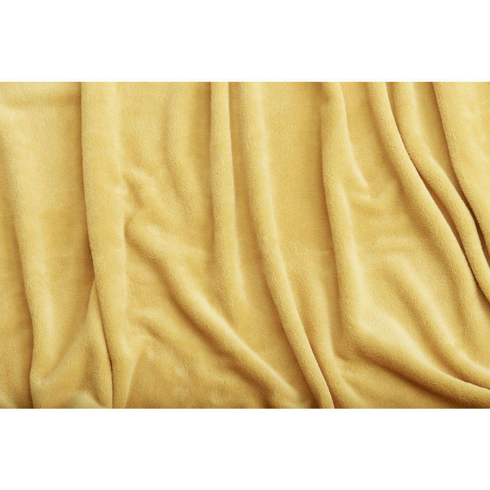Wilko Mustard Ultrasoft Throw 120 x 150cm Image 2