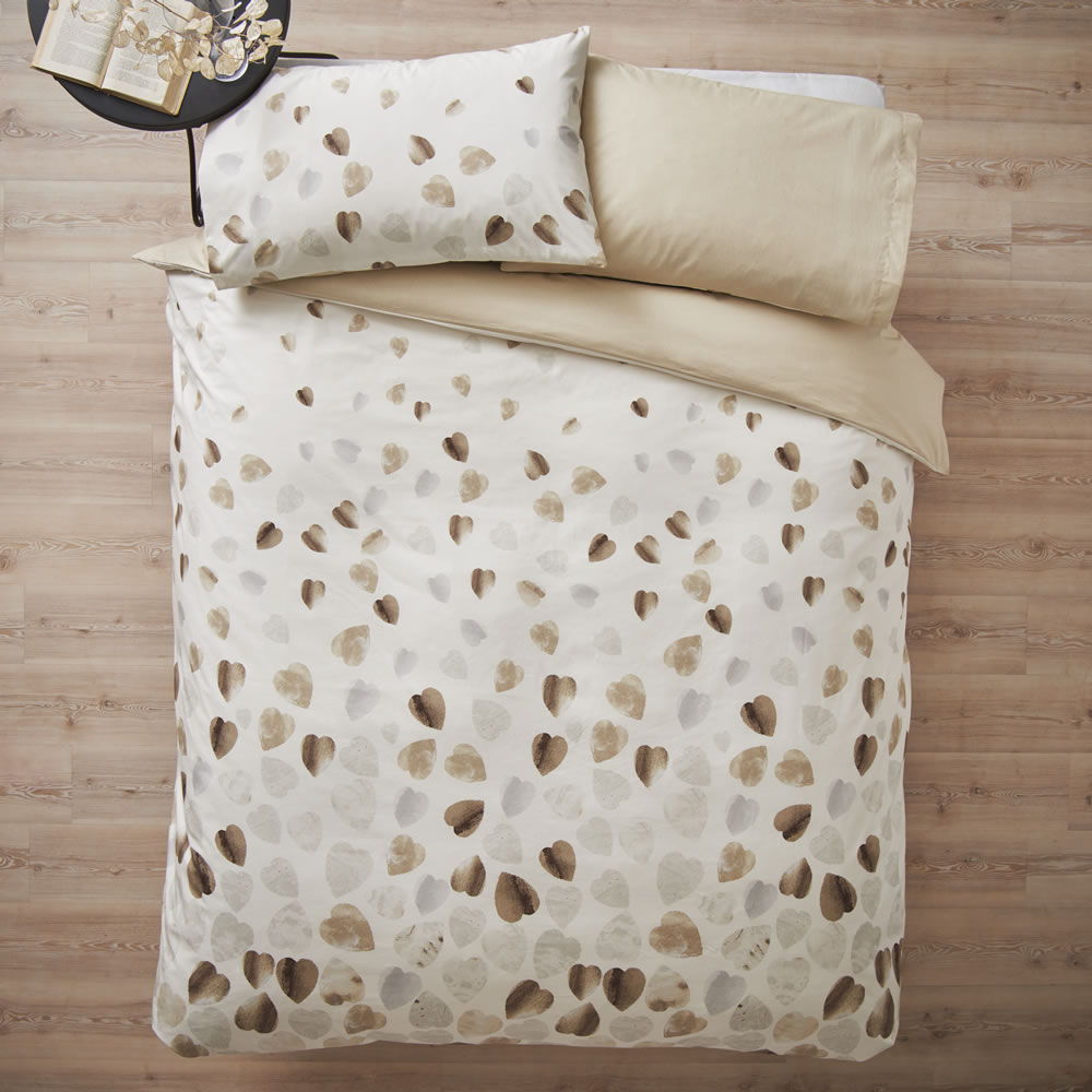 Wilko Natural Watercolour Hearts Double Duvet Set Wilko