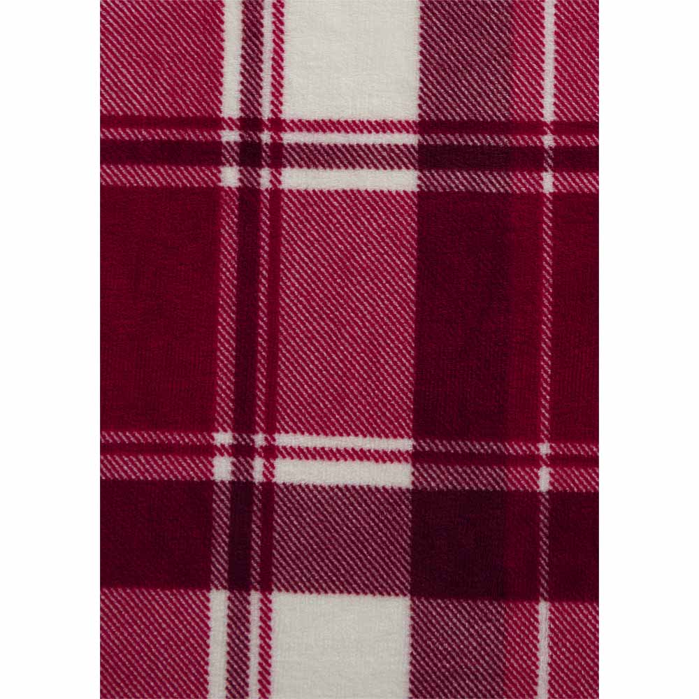Wilko Red Ultra Soft Check Throw 120 x 150cm Image 3