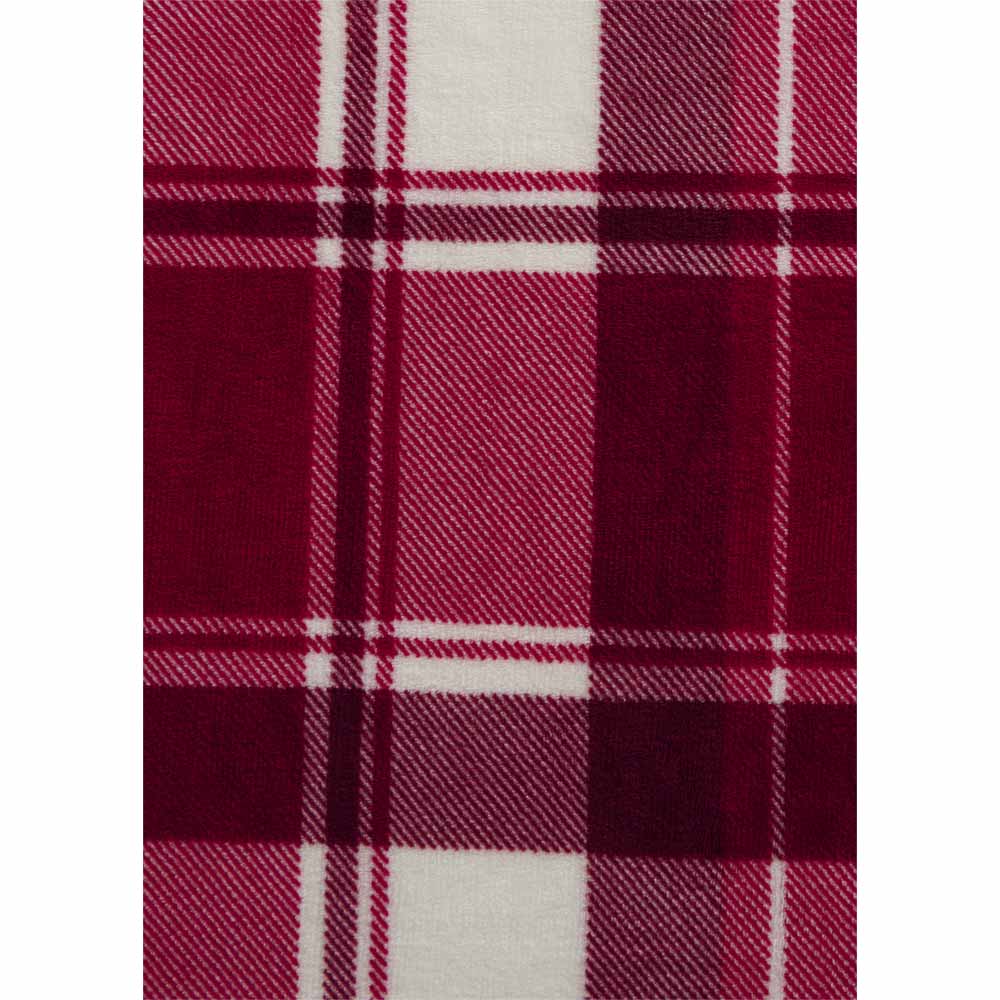 Wilko Red Ultra Soft Check Throw 120 x 150cm Wilko