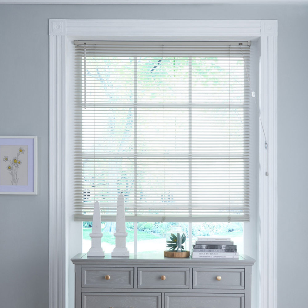 Homemaker Grey 25mm Wood Blind 180 x 160cm Wilko