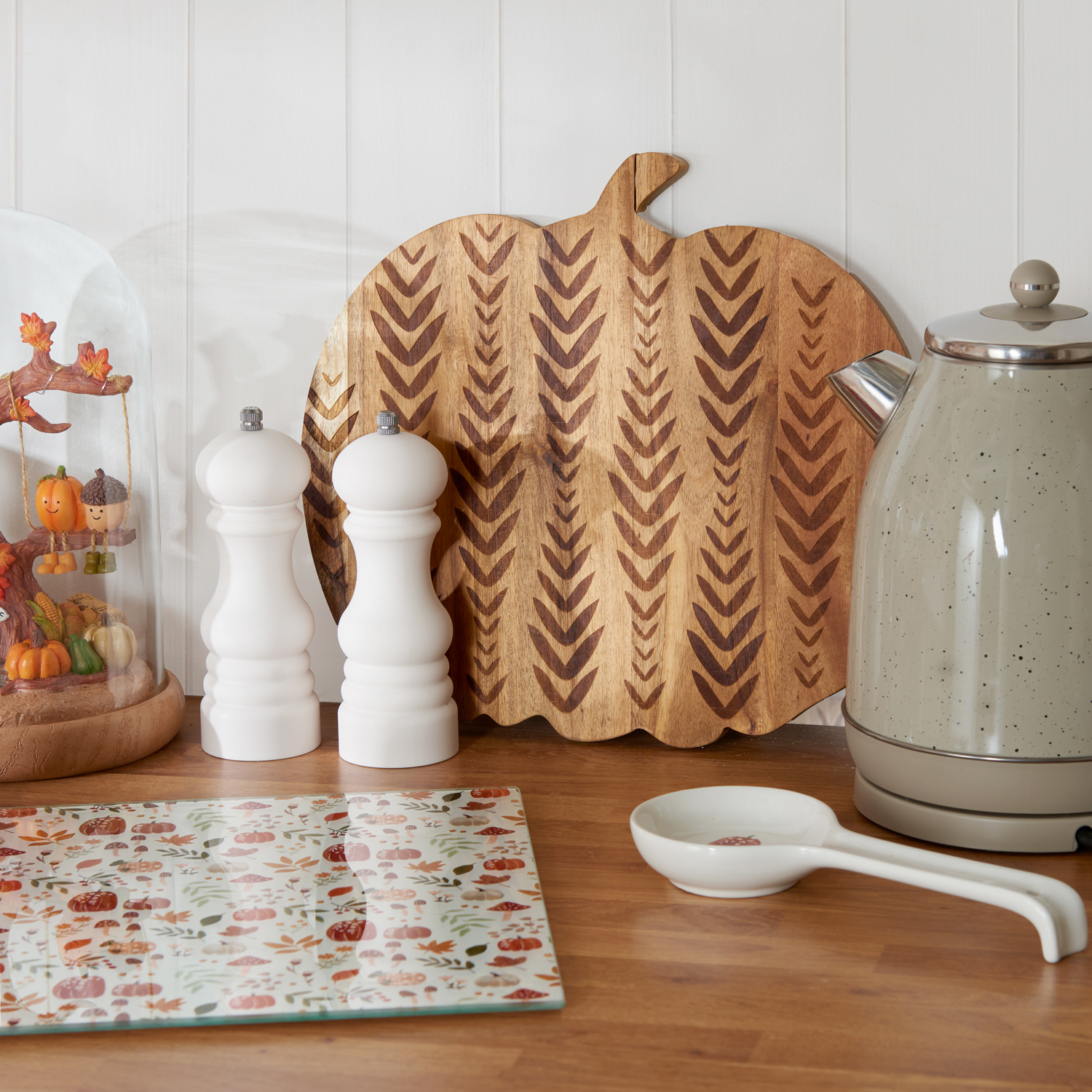 Kiso Jug Kettle - Cream Image 3