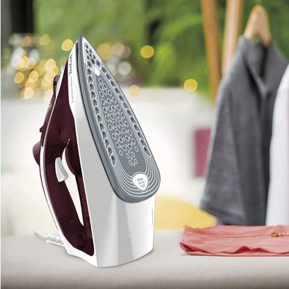 Tefal Express Steam Iron 2600W Wilko
