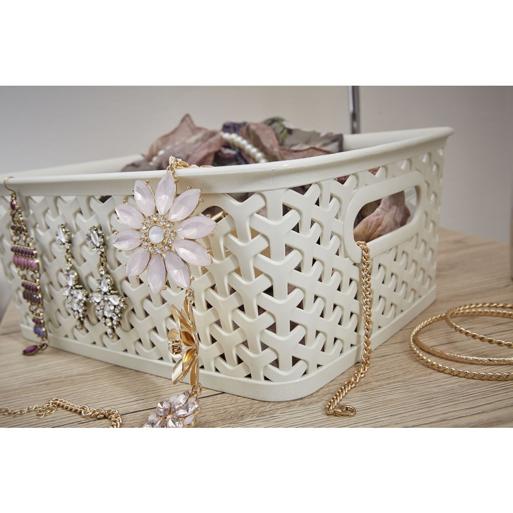 Curver 13L Cream Basket Wilko