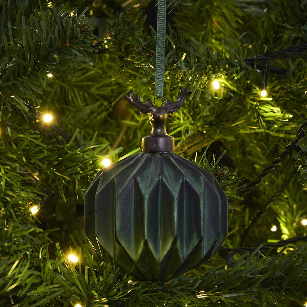 Wilko Cosy Green Facetted Stag Top Christmas Bauble Image 2