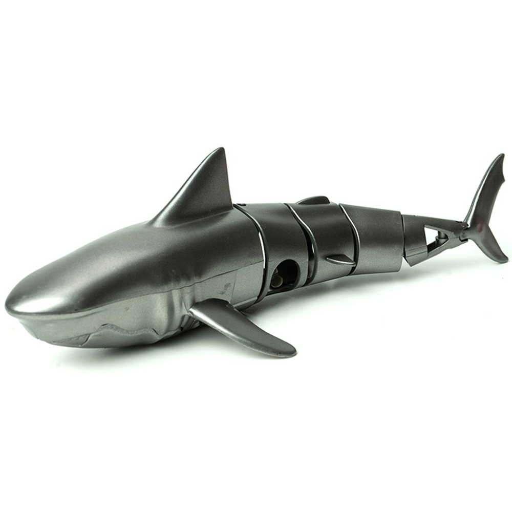 Red5 Remote Control Shark Image 3
