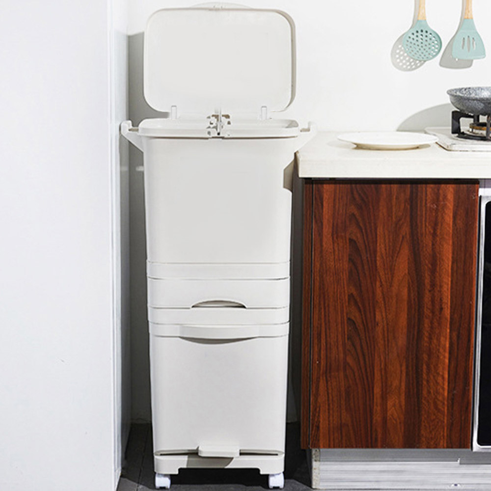 Living and Home White Recycling Pedal Bin 42L Image 7