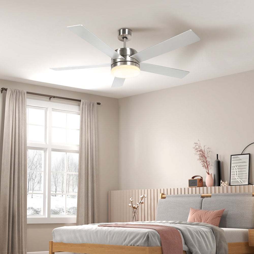 HOMCOM Silver and Natural Mounting Reversible Ceiling Fan with Light and Remote Image 2