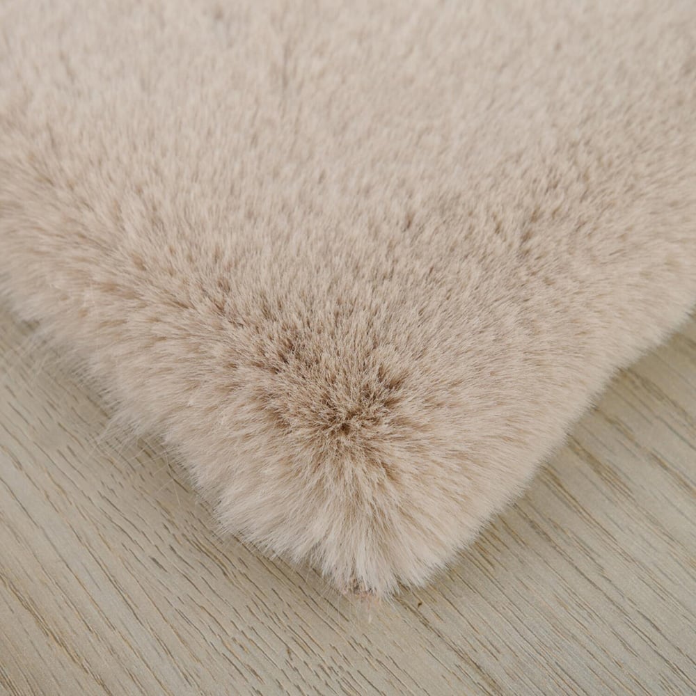Deluxe Rabbit Faux Fur Rug  - Biscuit / 140cm Image 3