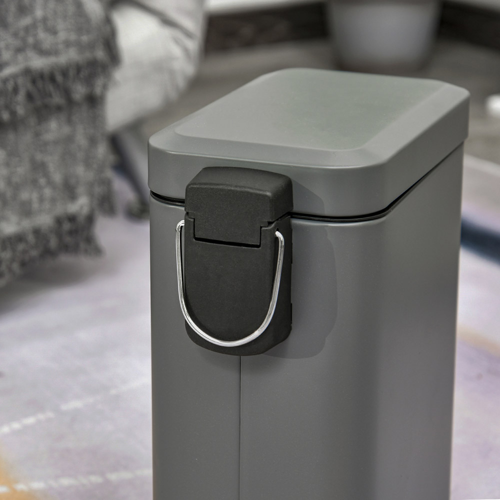 HOMCOM Grey Pedal Bin 5L Image 5