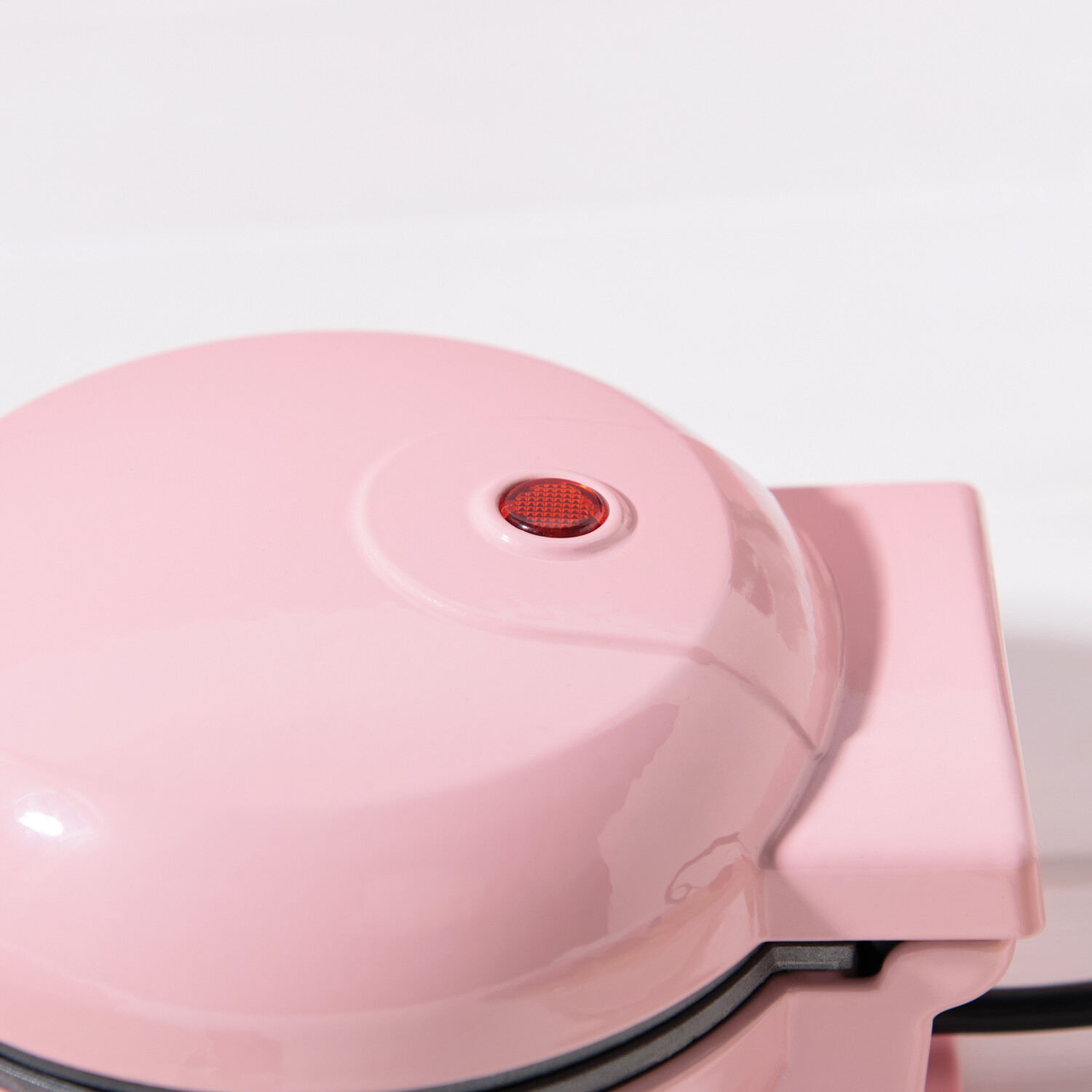 Mini Heart Waffle Maker Pink Image 4