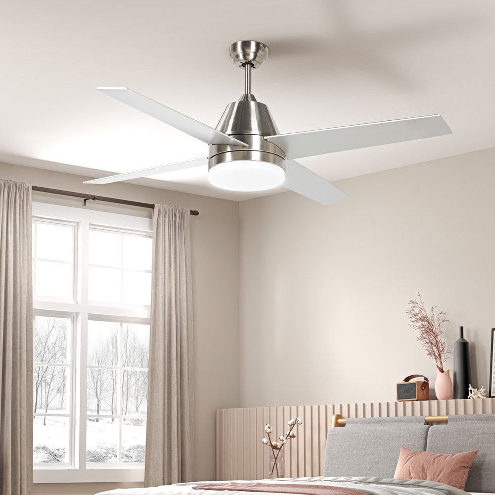 HOMCOM Silver and Black Mounting Reversible Ceiling Fan with Light and Remote Image 2