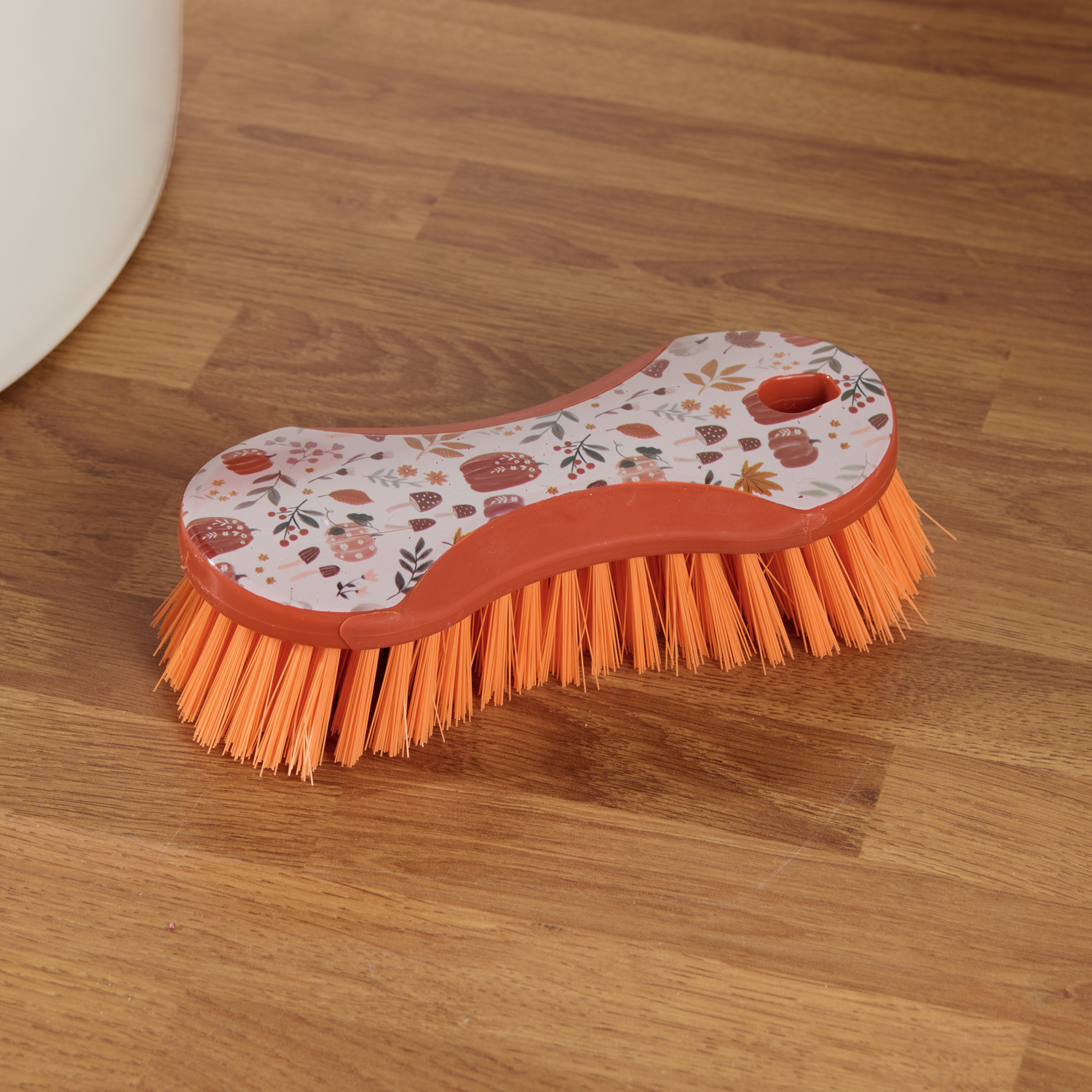 Autumn Scrubbing Brush Image 2