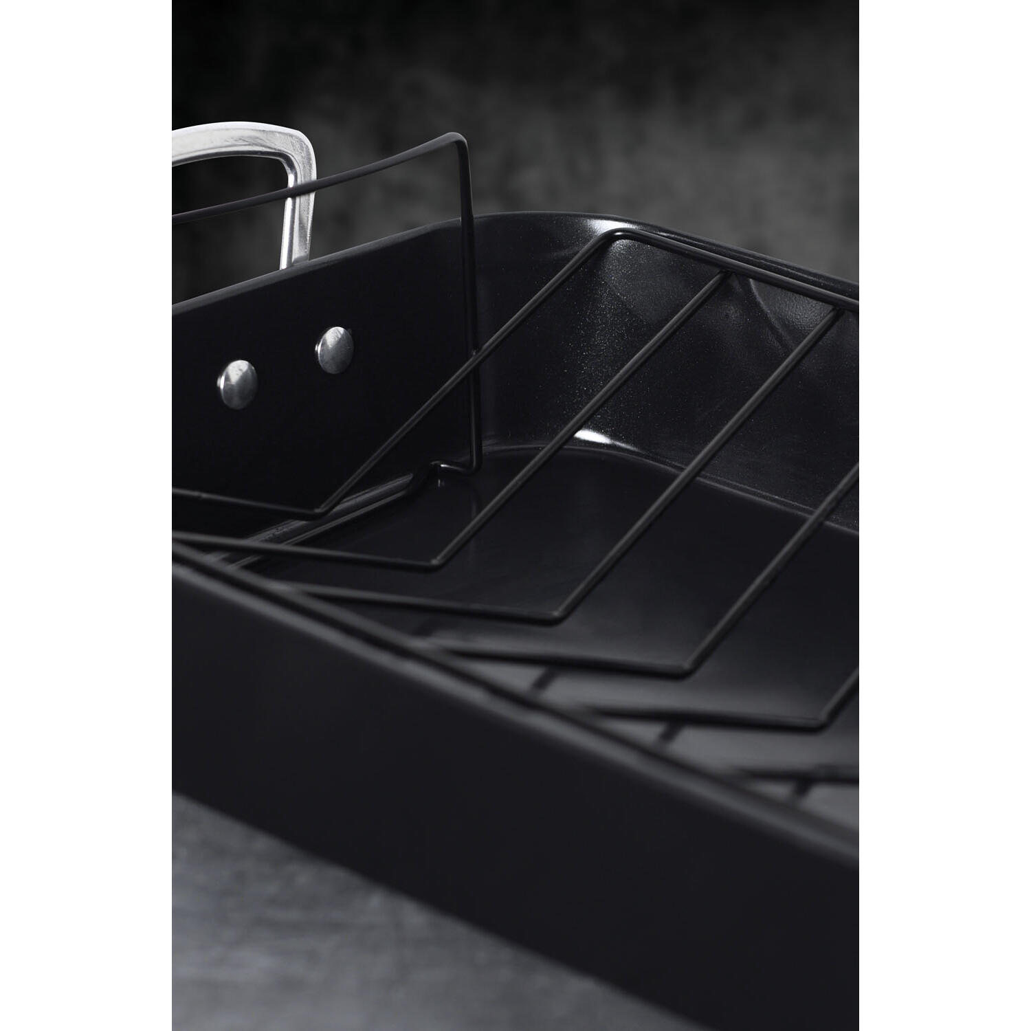 Kitchen Master Black Premium Roaster 15 inch Image 5