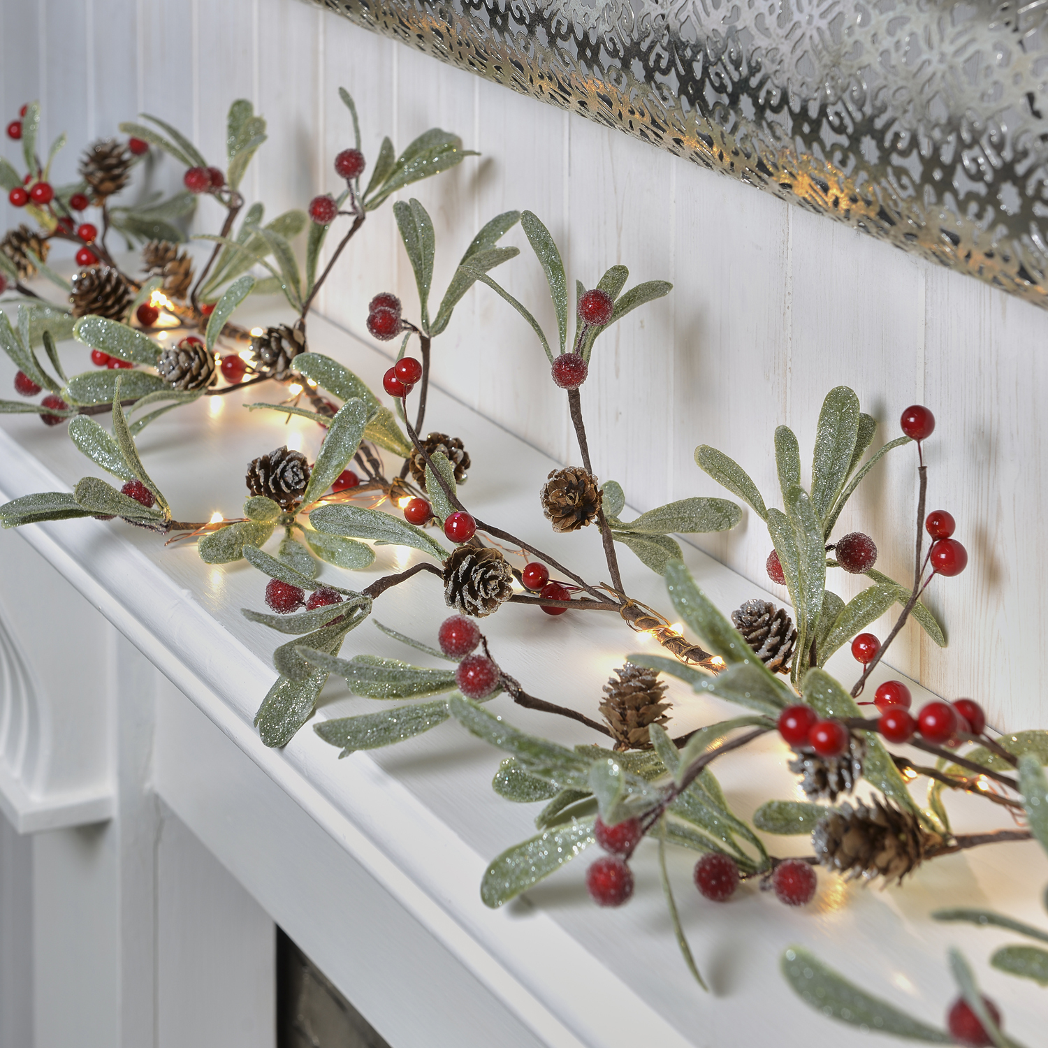 Berry and Pinecone LED Christmas Garland Image 3