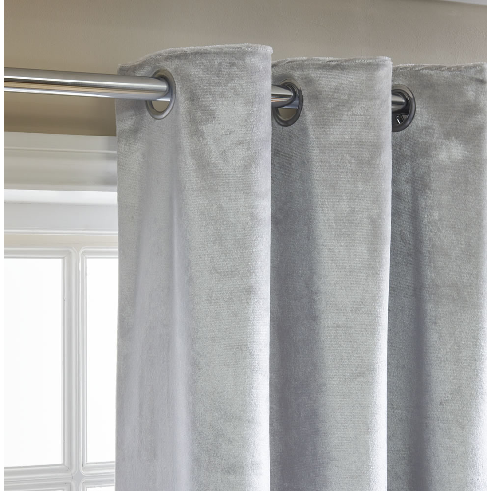 Wilko Silver Shimmer Velvet Effect Eyelet Curtains 167 W x 183cm D Image 2