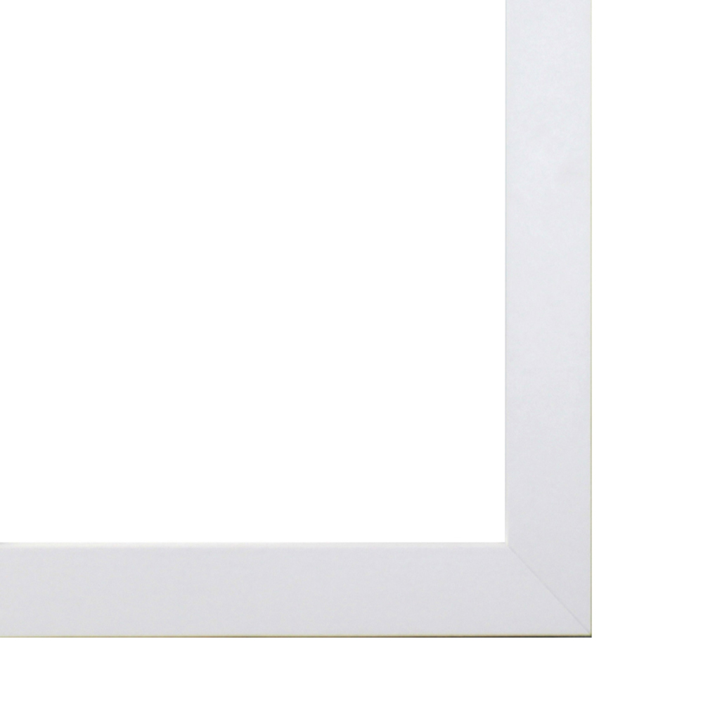 Frames by Post Metro White Photo Frame 9 x 7 Inch Image 3