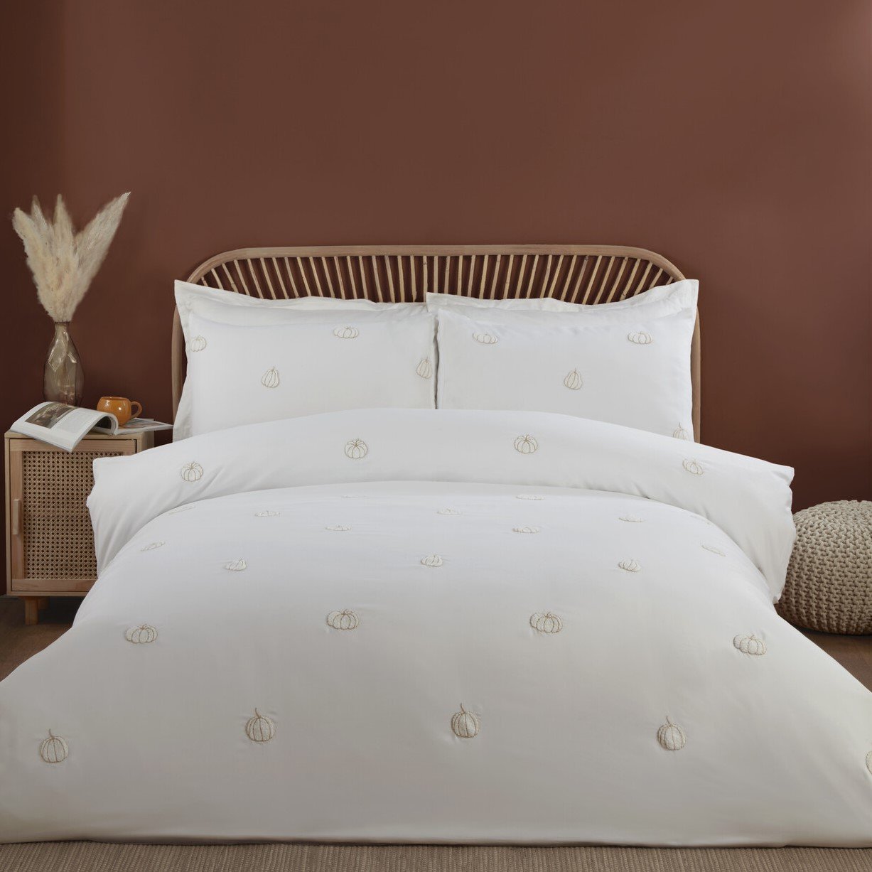 Pumpkin Duvet Cover and Pillowcase Set - White / King Image 1