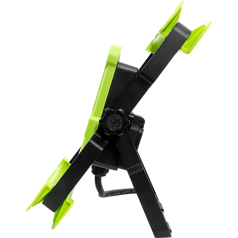 Luceco Foldable Compact Work Light with 13A Power Socket Image 5
