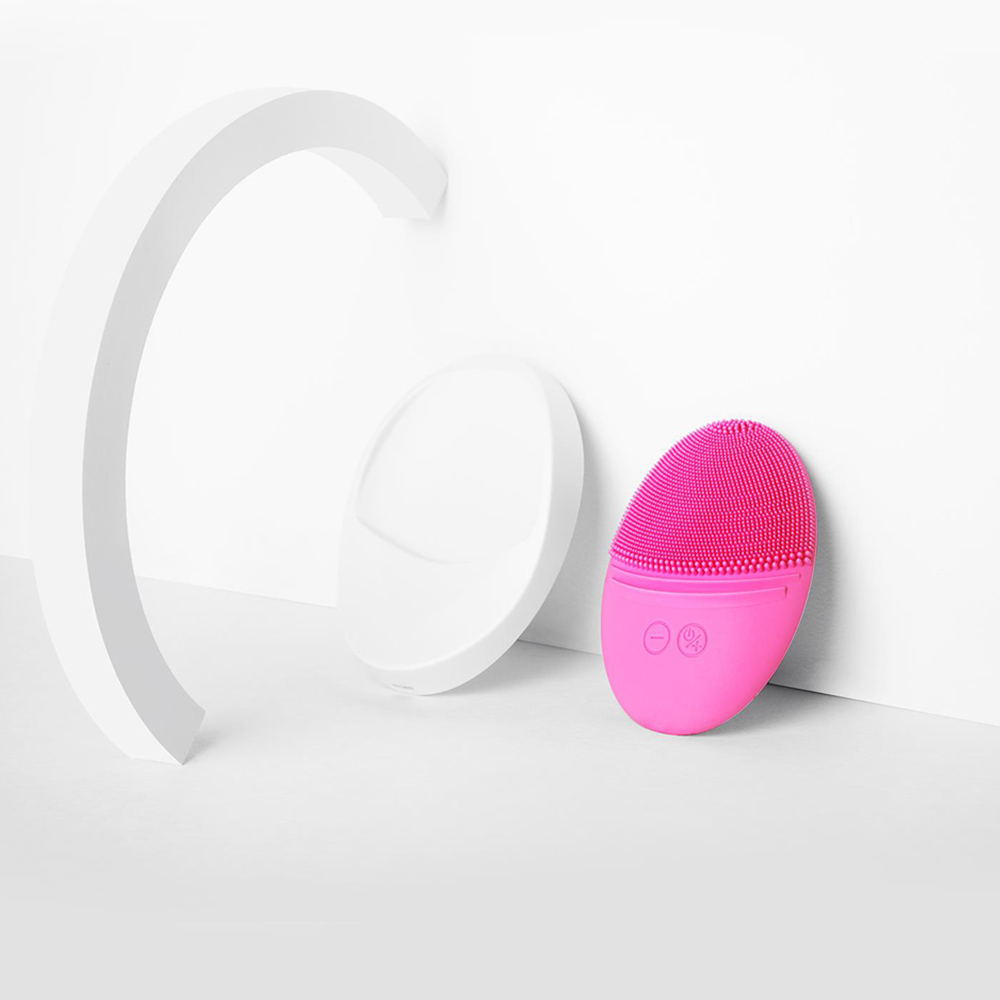 Envie Compact Pink Portable and Waterproof Facial Exfoliator Image 6