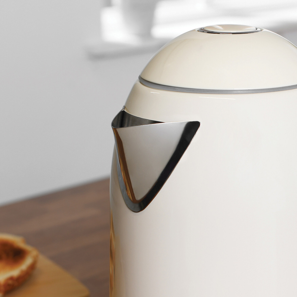 Retro Kettle Cream Image 3