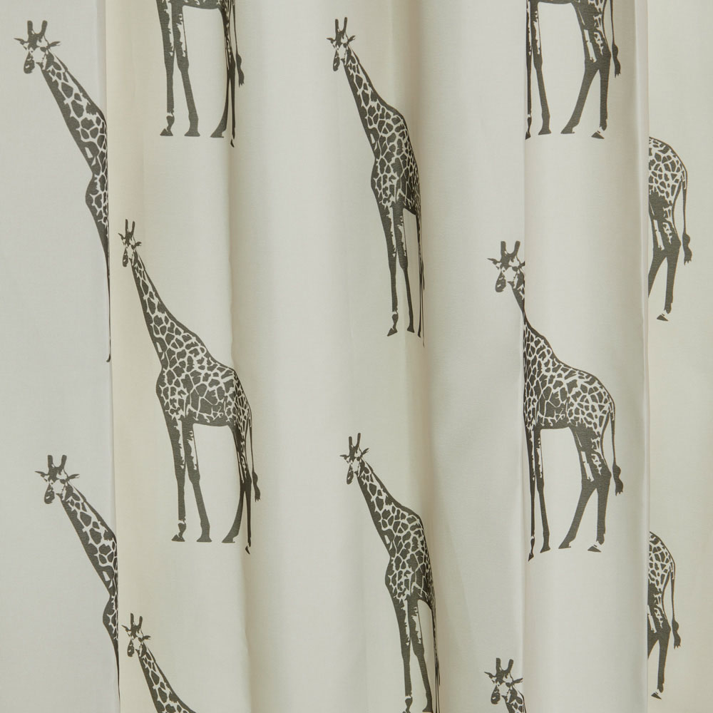 Wilko Giraffe Shower Curtain 180 x 180cm Image 2