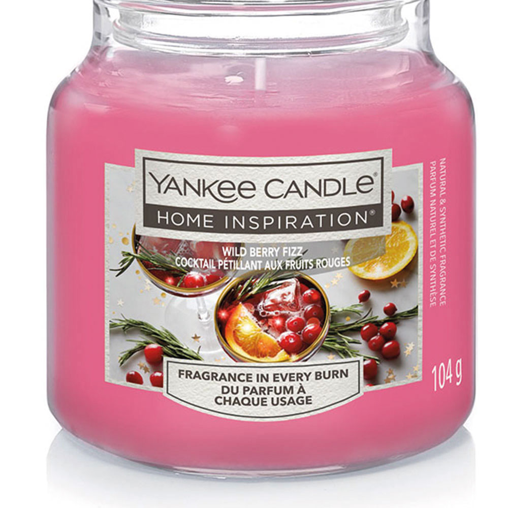 Yankee Wild Berry Fizz Small Scented Candle Jar Image 2