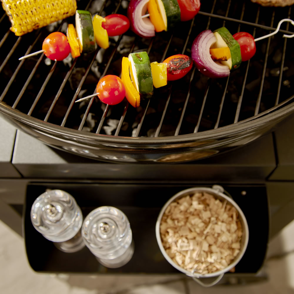 Wilko BBQ Kettle Grill Cart 56cm Red Wilko