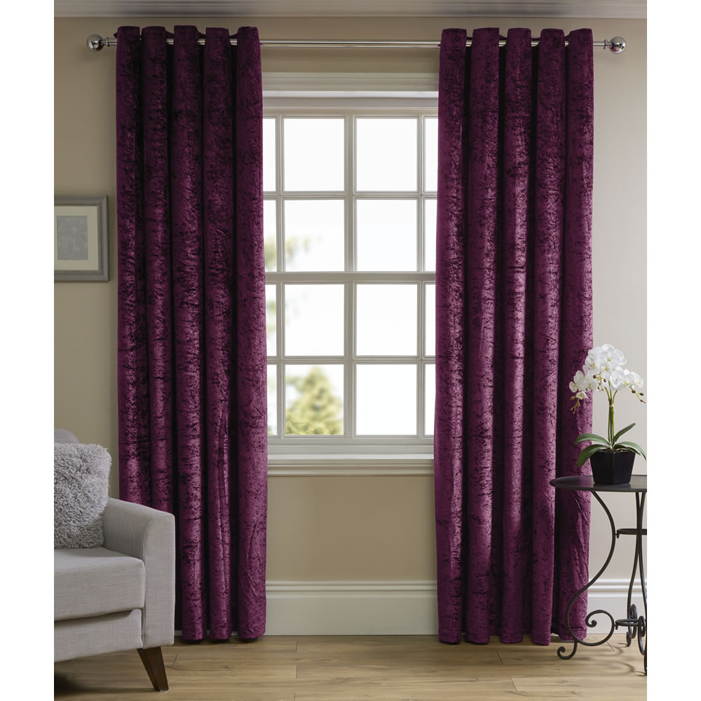 Wilko Plum Crushed Velvet Effect Lined Eyelet Curtains 167 W x 137cm D Image 1