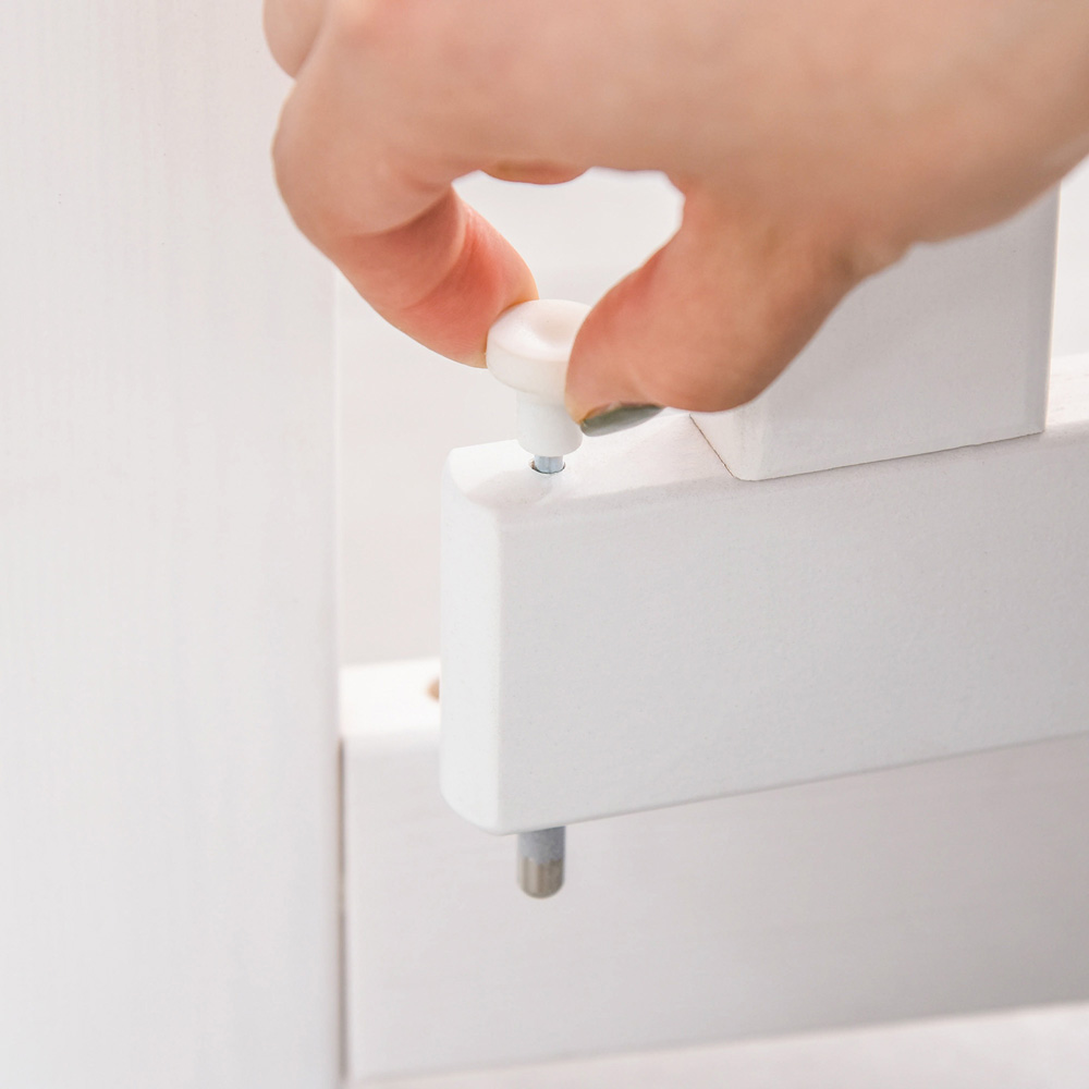 PawHut White 4 Panel Wooden Foldable Freestanding Pet Safety Gate Image 3