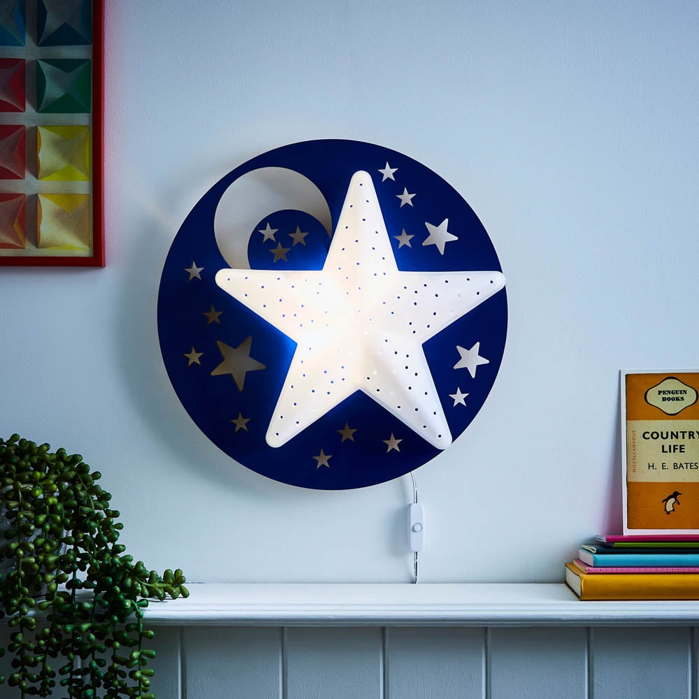 Glow White Star LED Wall Lamp Image 5