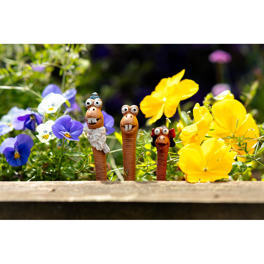 Marco Paul 5 Piece Resin Worm Garden Ornaments Image 4