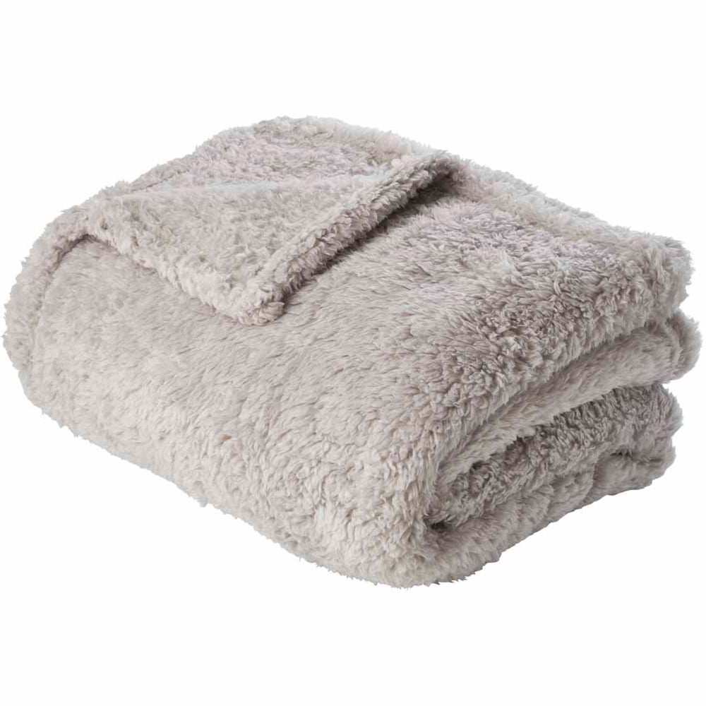 Wilko Silver Soft Teddy Throw 130 x 170cm Image 3