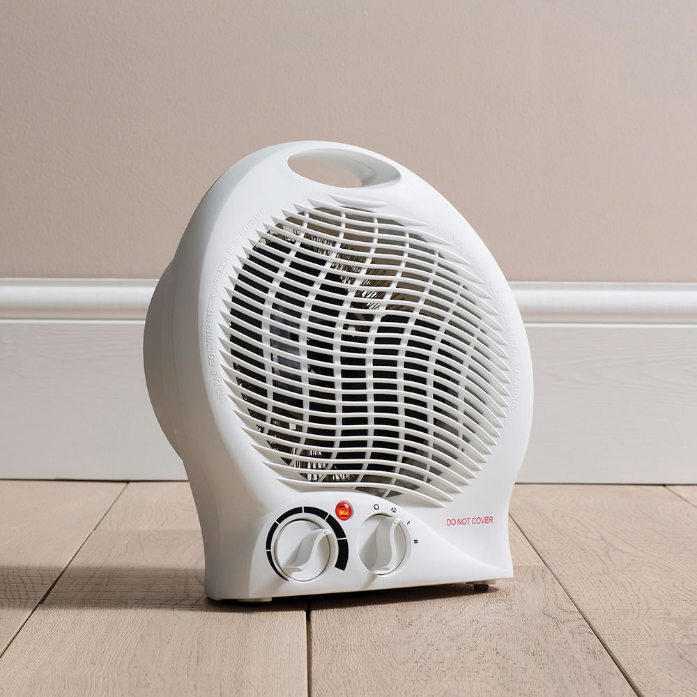 Daewoo Upright Fan Heater 2000W | Wilko Daewoo Upright Fan Heater Heating