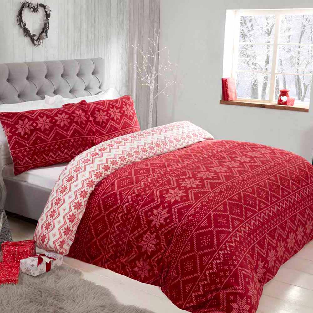 Sleepdown Red Reversible Fairisle Fleece  Duvet Set Double Image 1