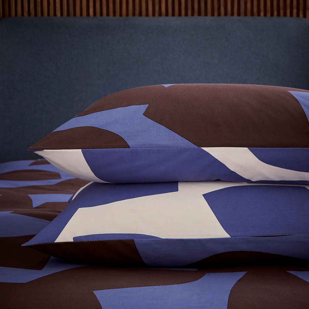 Helena Springfield Alva Super King Size Iris Duvet Set Image 5