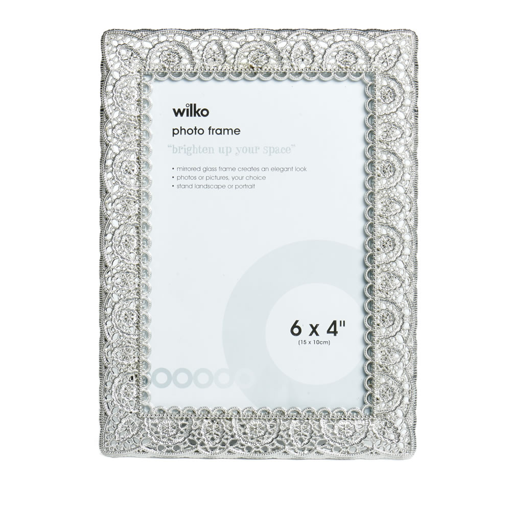 Wilko Silver Lace Effect Photo Frame 6 x 4 Inch Image 1
