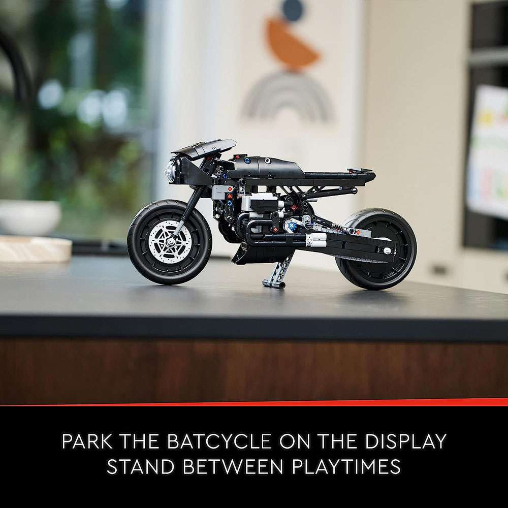 LEGO Technic 42155 Batman – The Batcycle review and gallery