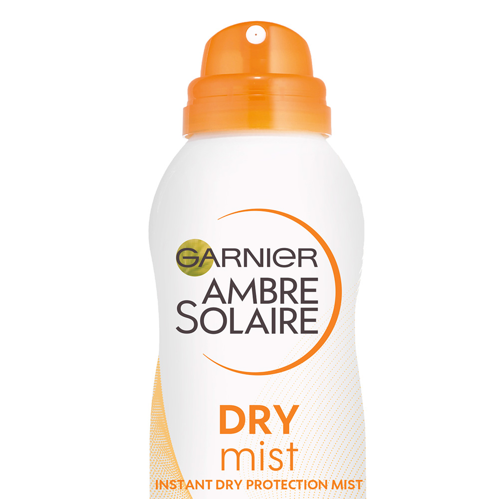 Garnier Ambre Solaire Instant Dry Protection Mist SPF30 Image 2