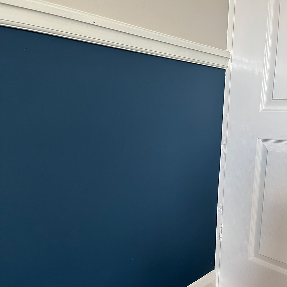 Thorndown Walls and Ceilings Bishop Blue Matt Paint 2.5L Image 8