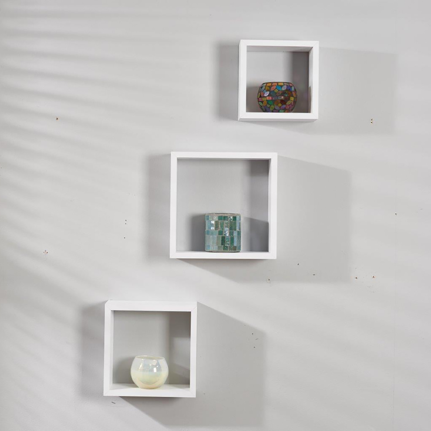 Matt White Wall Cube Set of 3 Image 4