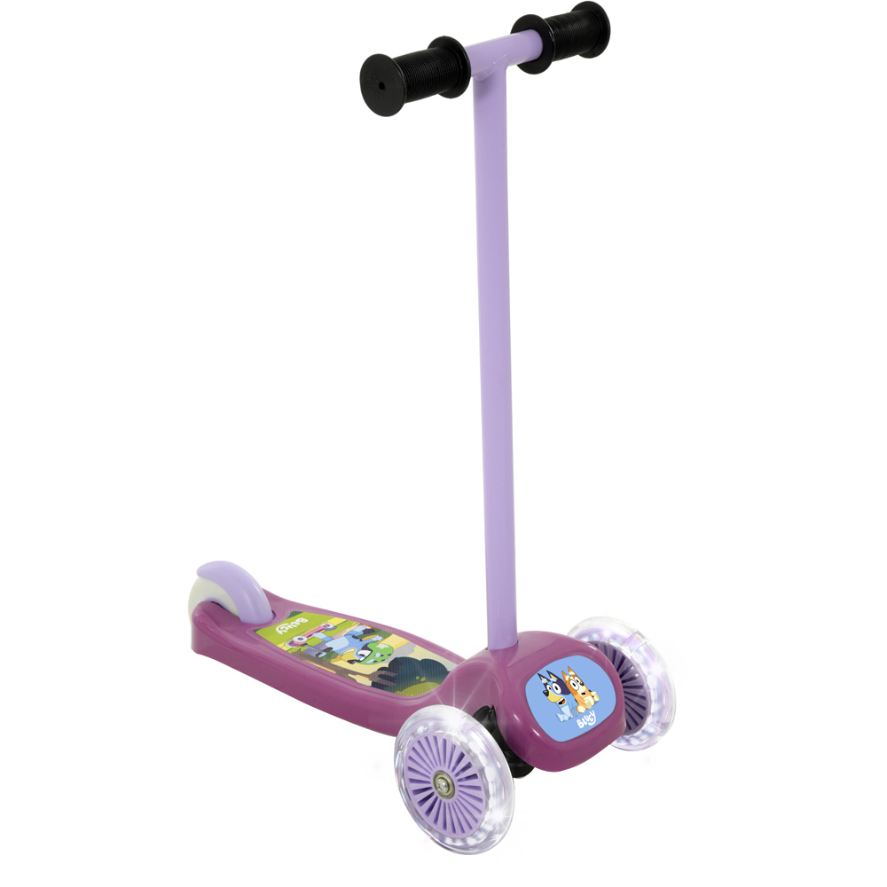 Bluey Multicolour Tilt and Turn Scooter Image 1