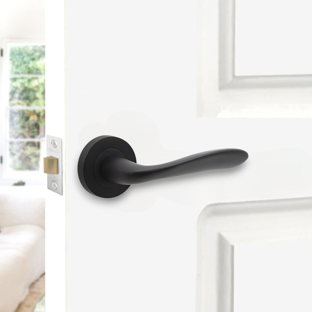 Spira Brass Mars Matt Black Lever Door Handle 2 Pack Image 2