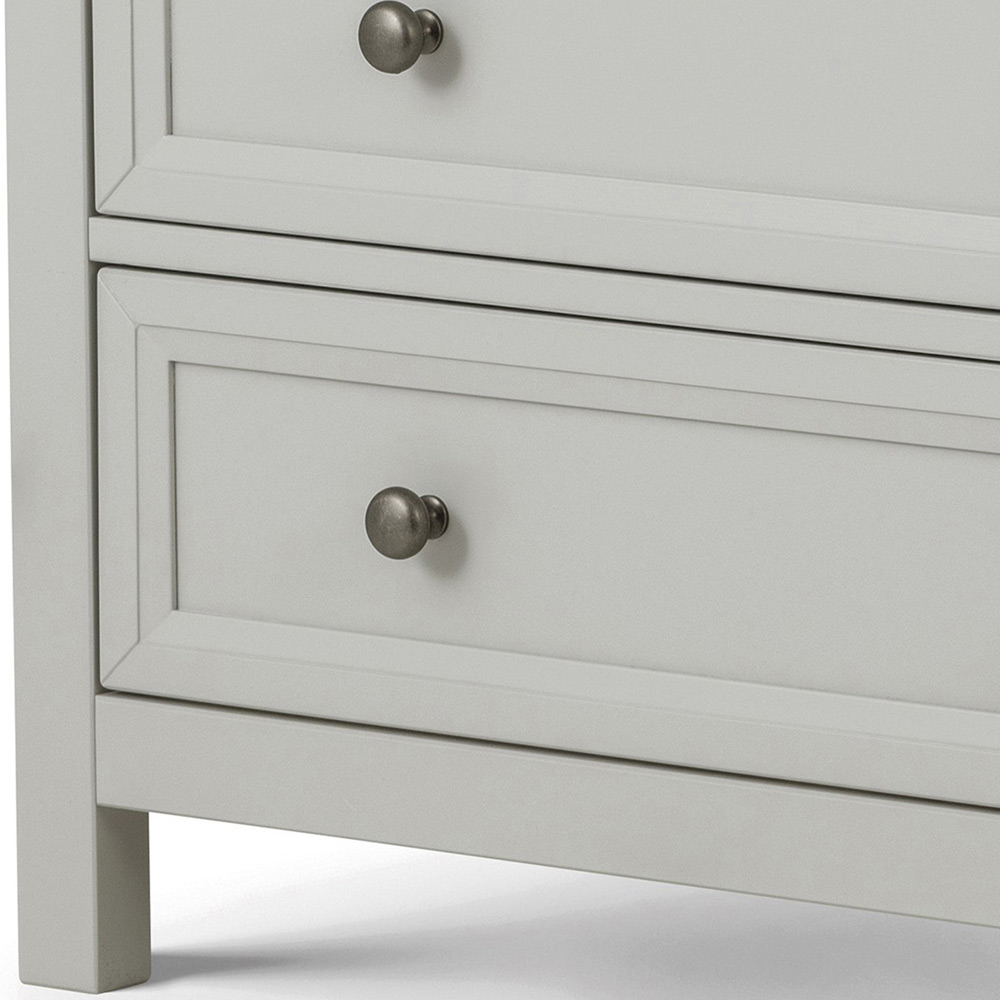 Julian Bowen Maine 5 Drawer Dove Grey Chest of Drawers Image 4