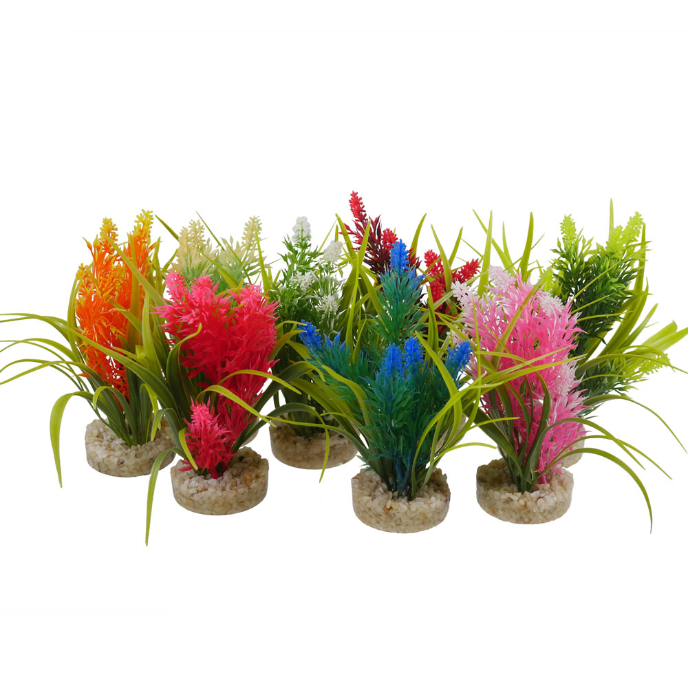Single Wilko Aqua Decor Ocean Plants in Assorted styles Image 1